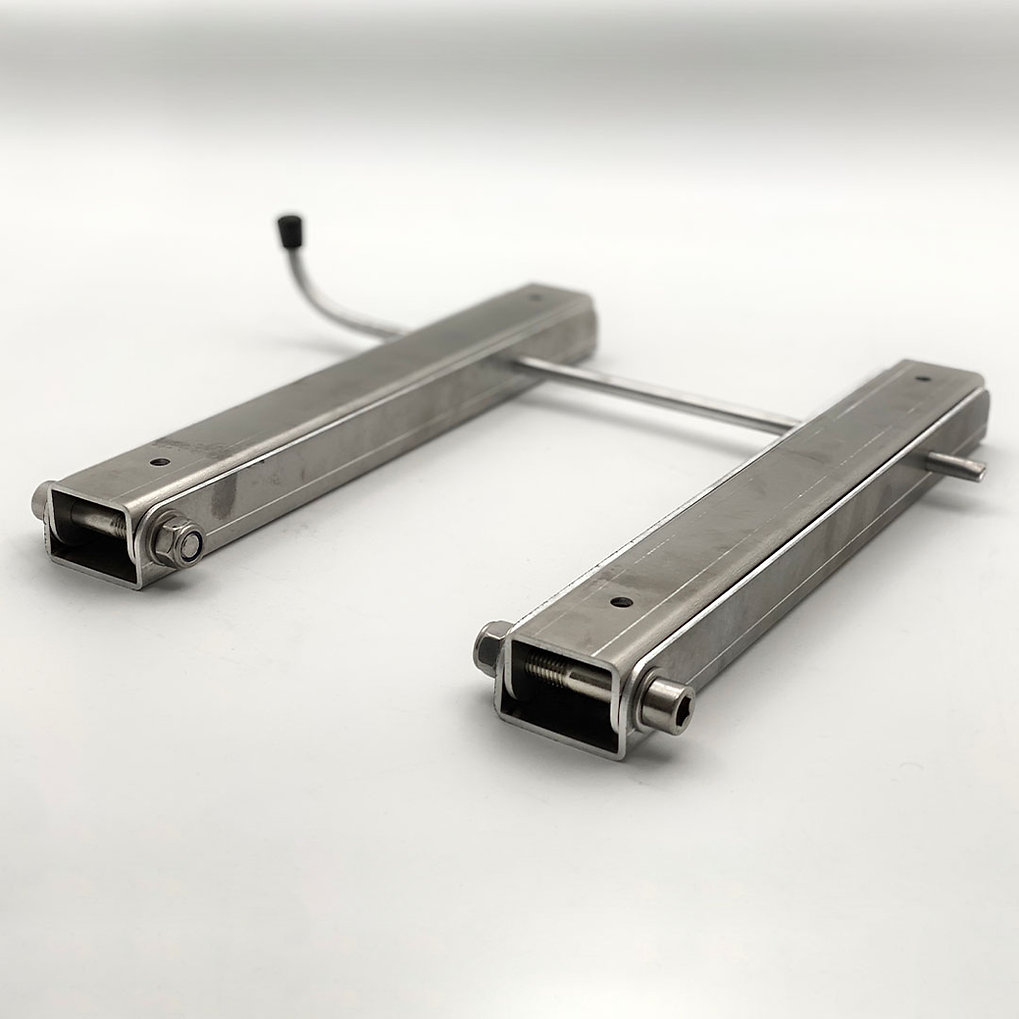 Tilting Seat Runners