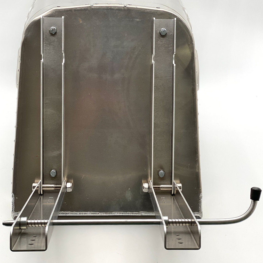 Tilting Seat Runners